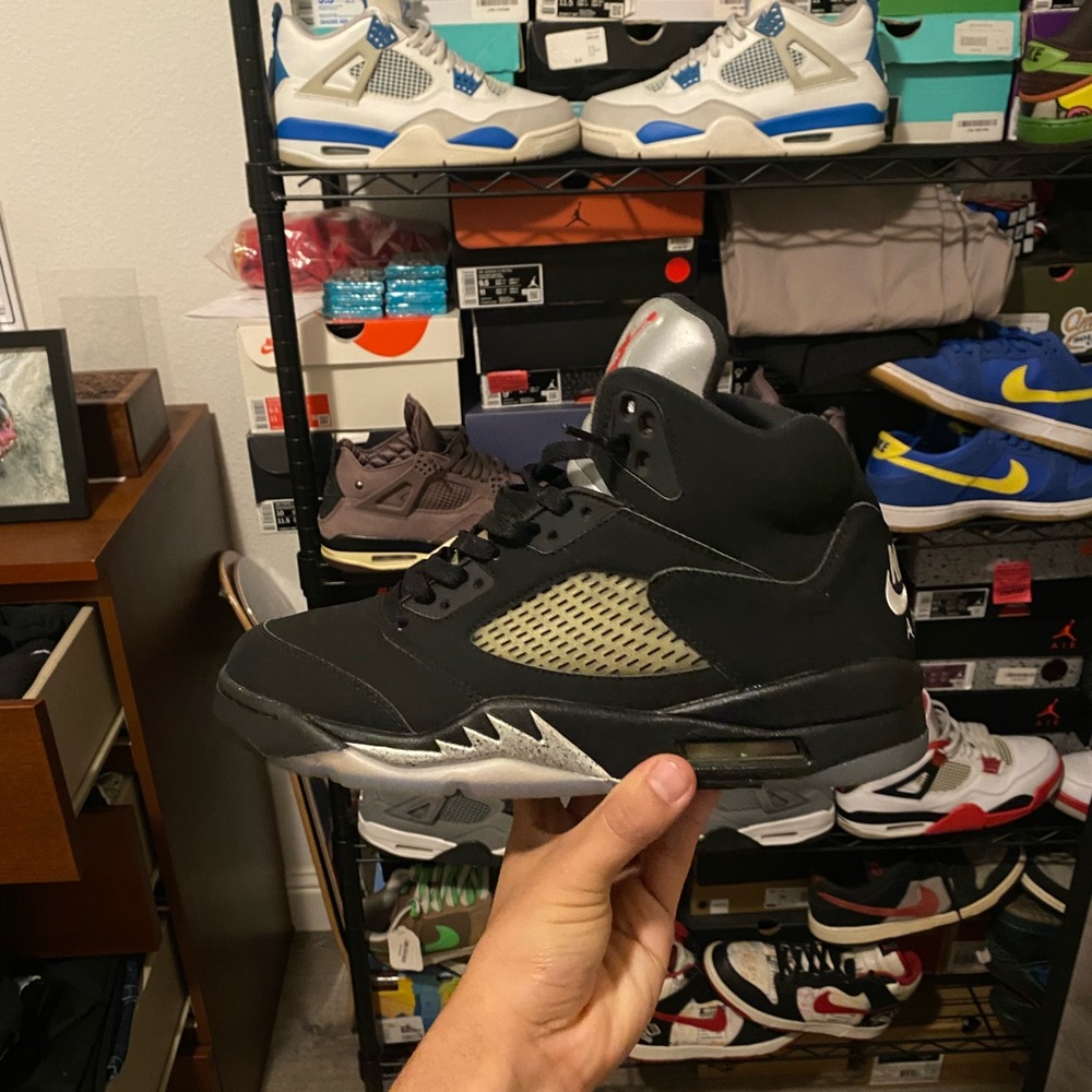 Jordan 5 Black Metallic